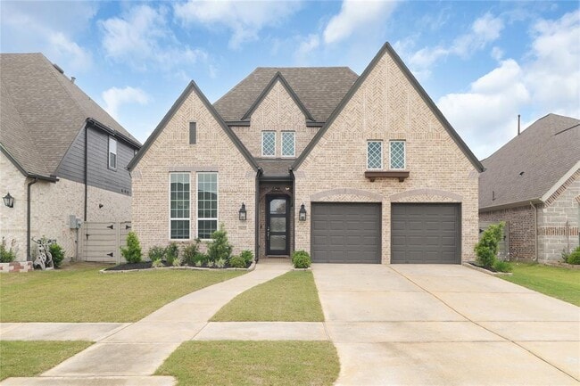 Primary Photo - 5122 Walnut Grv Ln