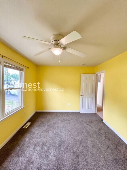 Building Photo - 11406 Wentworth Ct