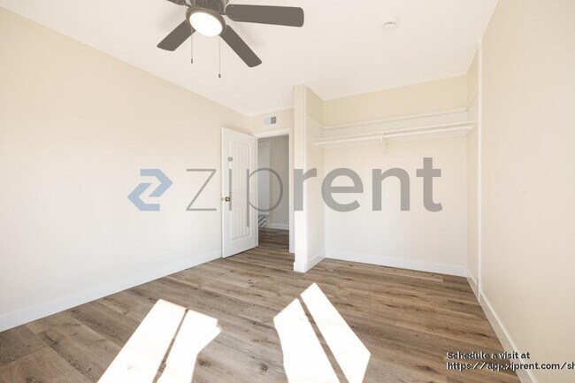 Building Photo - 4914 Zion Ave