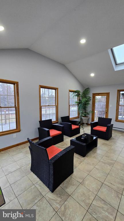 Building Photo - 101 Ashley Cir