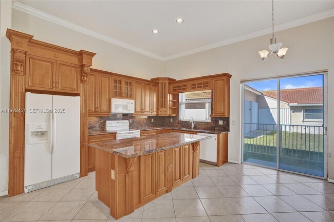 Building Photo - 345 SW 188th Ave