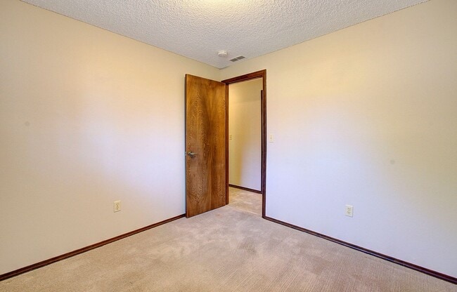 Building Photo - Spacious 3-Bedroom Home with Private Backyard Oasis