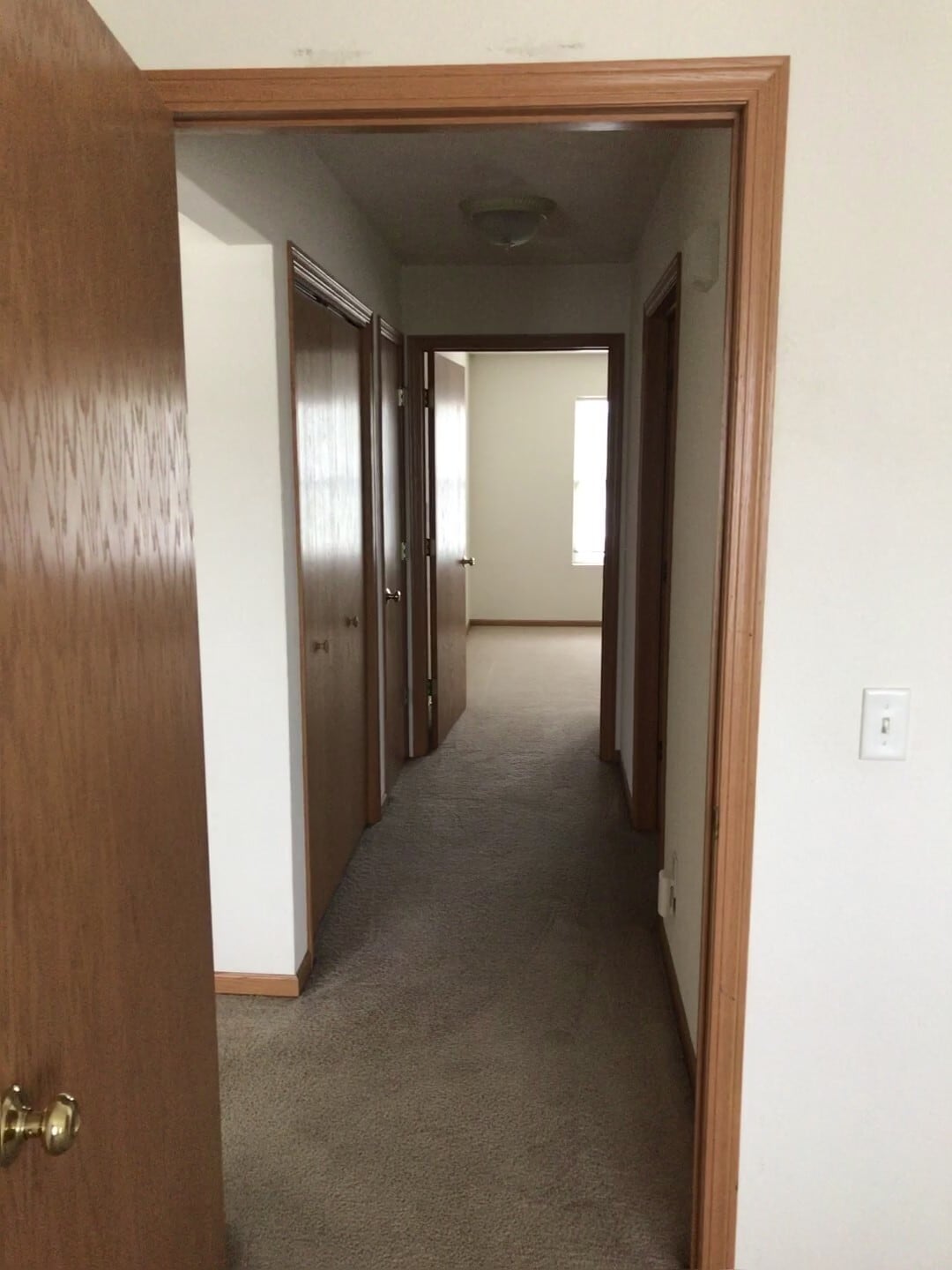 Building Photo - 4388 Camelot Dr