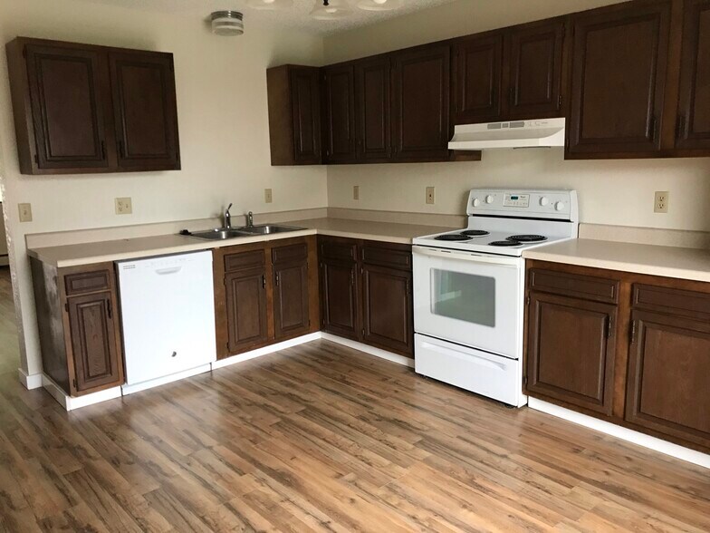 Building Photo - 3224 Rood Ave