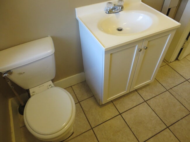 Building Photo - 1125 Wilt St