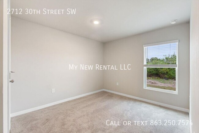 Building Photo - 2712 30th St SW