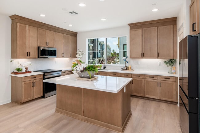 Building Photo - 4618 Catmint Ln