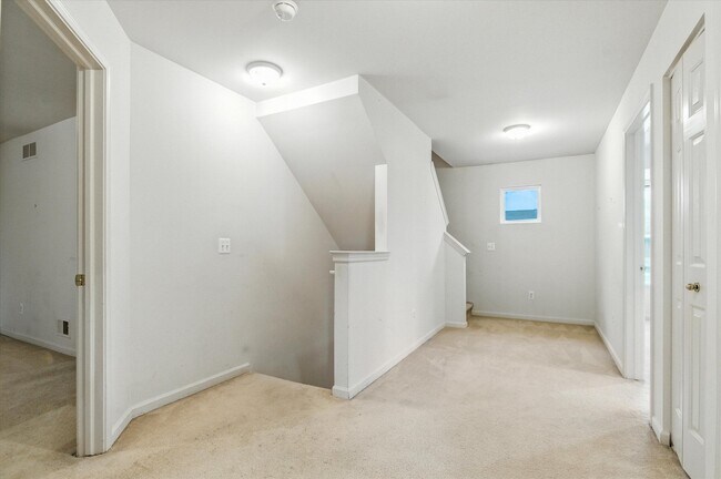 Building Photo - 1738 Weeping Willow Ct