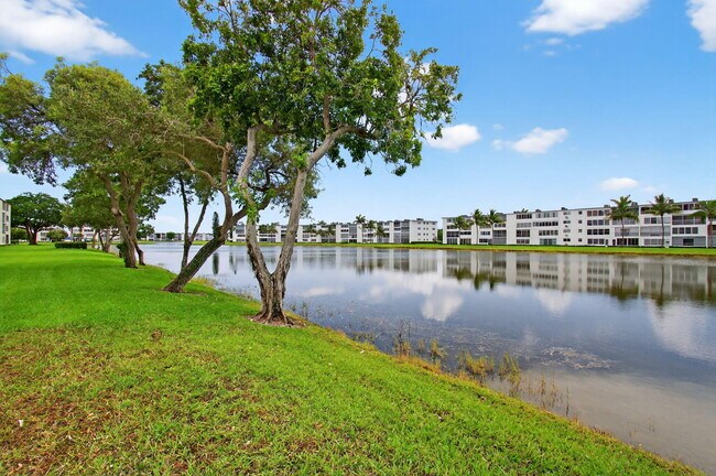 Building Photo - 4003 Wolverton E