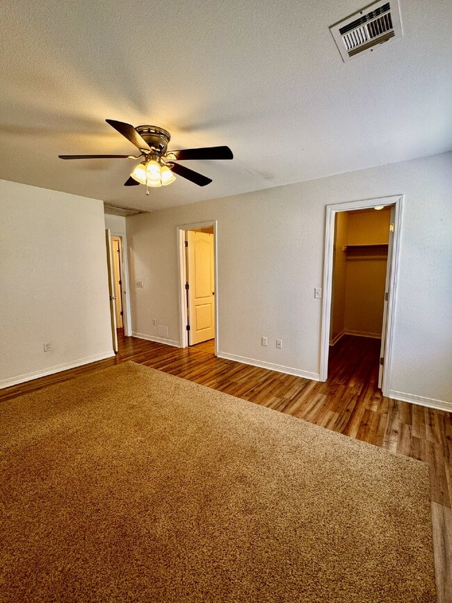 Building Photo - 659 Frances Dr