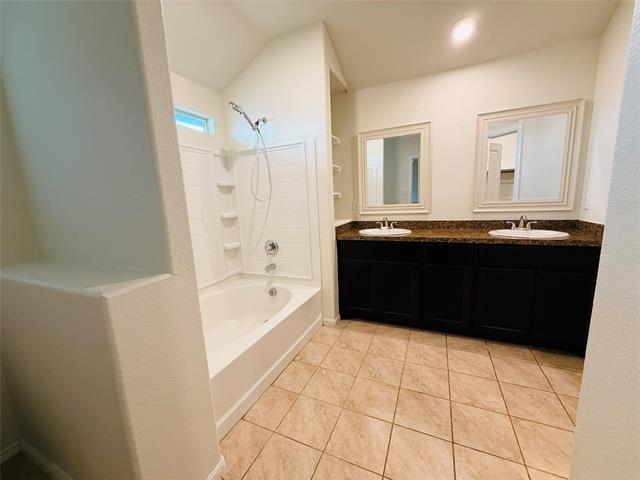 Building Photo - 9328 Castorian Dr