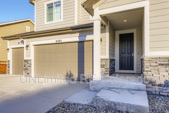 Building Photo - 6782 Petunia Pl