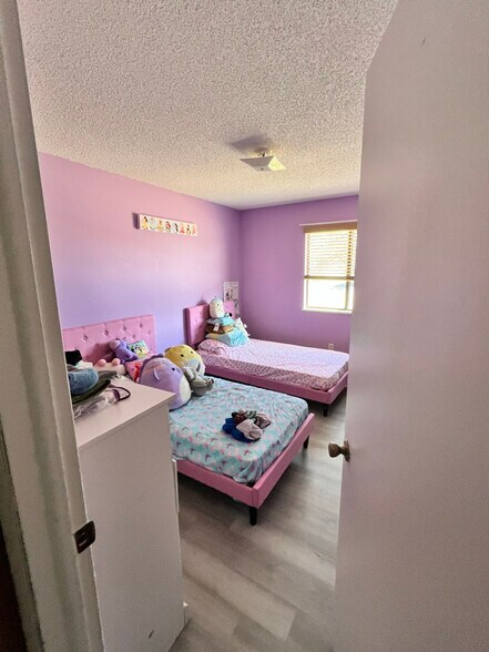 Building Photo - 473 Cottonwood Lake Dr