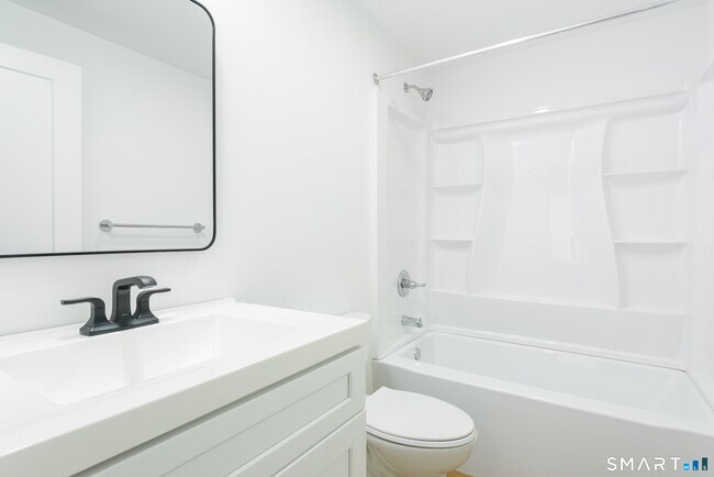 Building Photo - 28 Townsend St