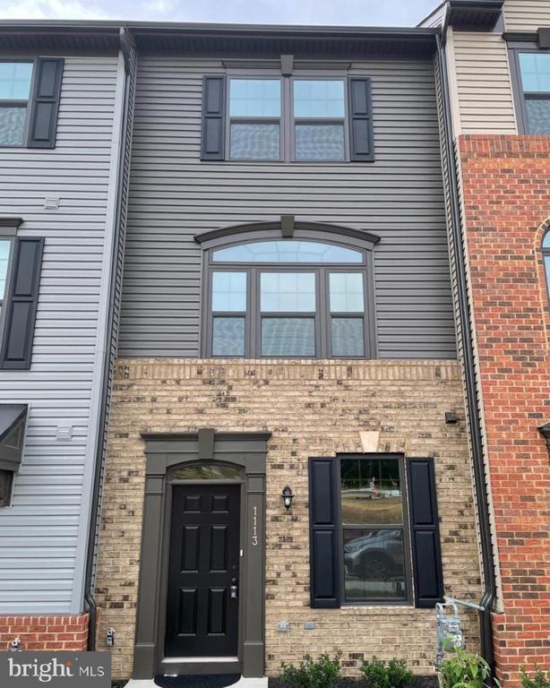 Building Photo - 1113 Rampart Dr