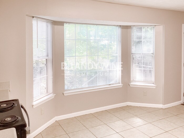 Building Photo - 2586 Rainover Ct
