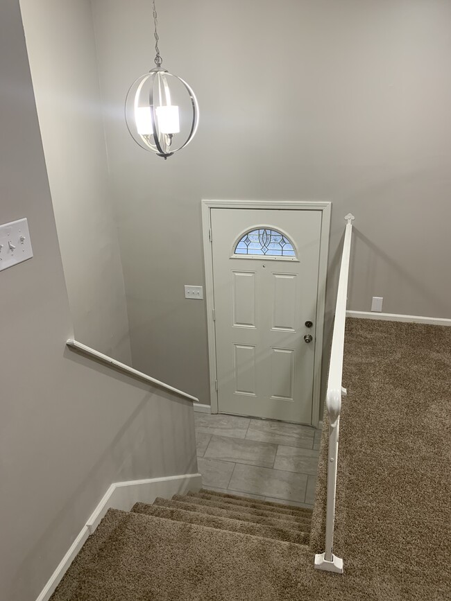 Building Photo - 9715 Donnelly Ave