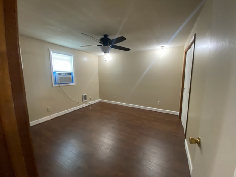 Building Photo - 2514 Q St