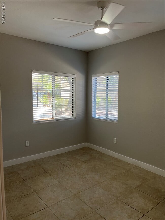 Building Photo - 7400 W Flamingo Rd