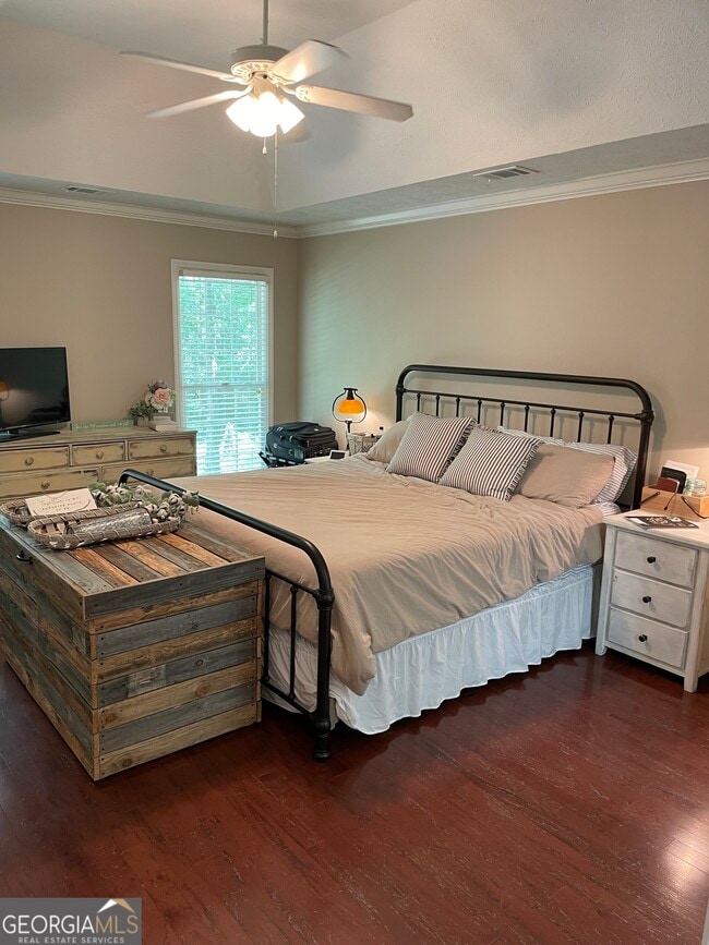 Building Photo - 453 Saddlebrook Trail