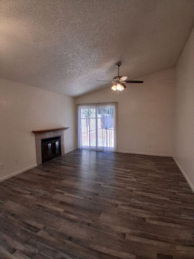 Building Photo - 2068 W Magill Ave