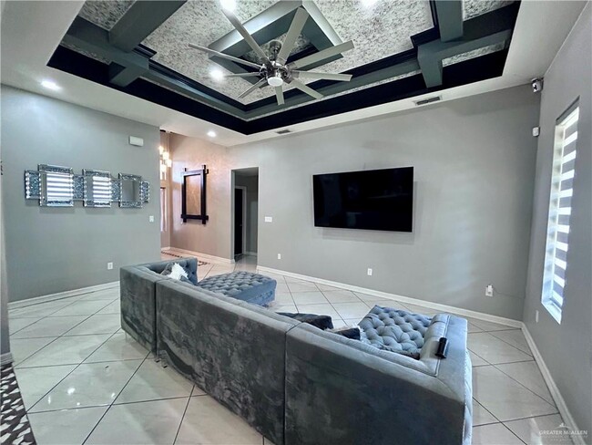 Building Photo - 25 Brightwood Ave