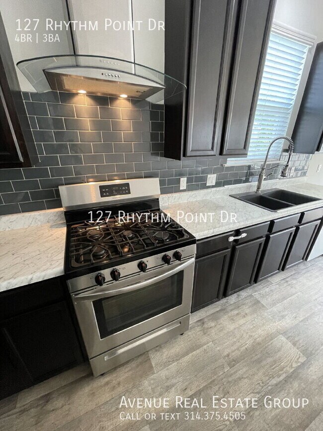 Building Photo - 127 Rhythm Point Dr