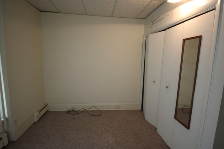 Building Photo - 811 Washtenaw Ave