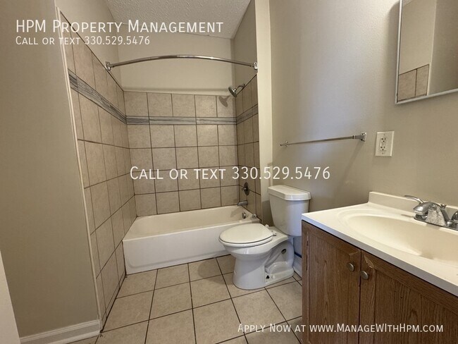 Building Photo - 2722 Lincoln Way E