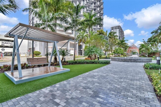 Building Photo - 5300 Paseo Blvd