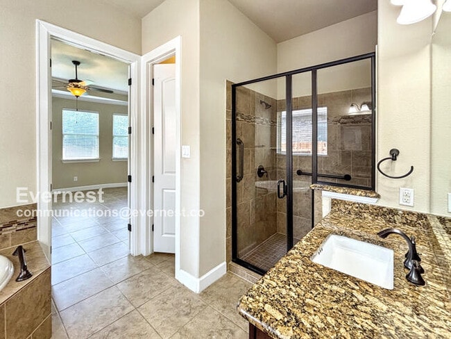 Building Photo - 204 Brantley Lake Ln