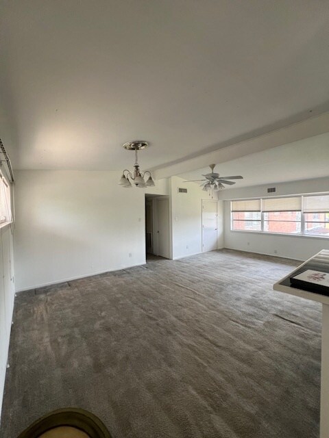 huge living room - 3838 Glen Arbor Dr