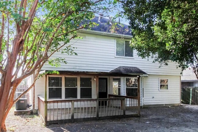 Building Photo - 14422 Cypress Valley Dr