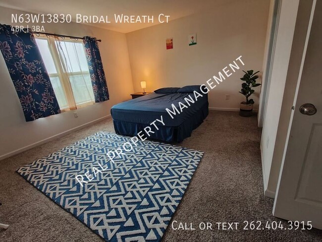 Building Photo - N63W13830 Bridal Wreath Ct