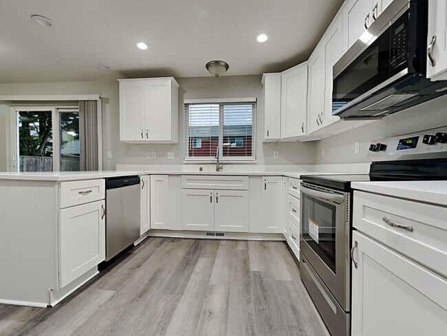 Building Photo - 4314 Maricite St SE