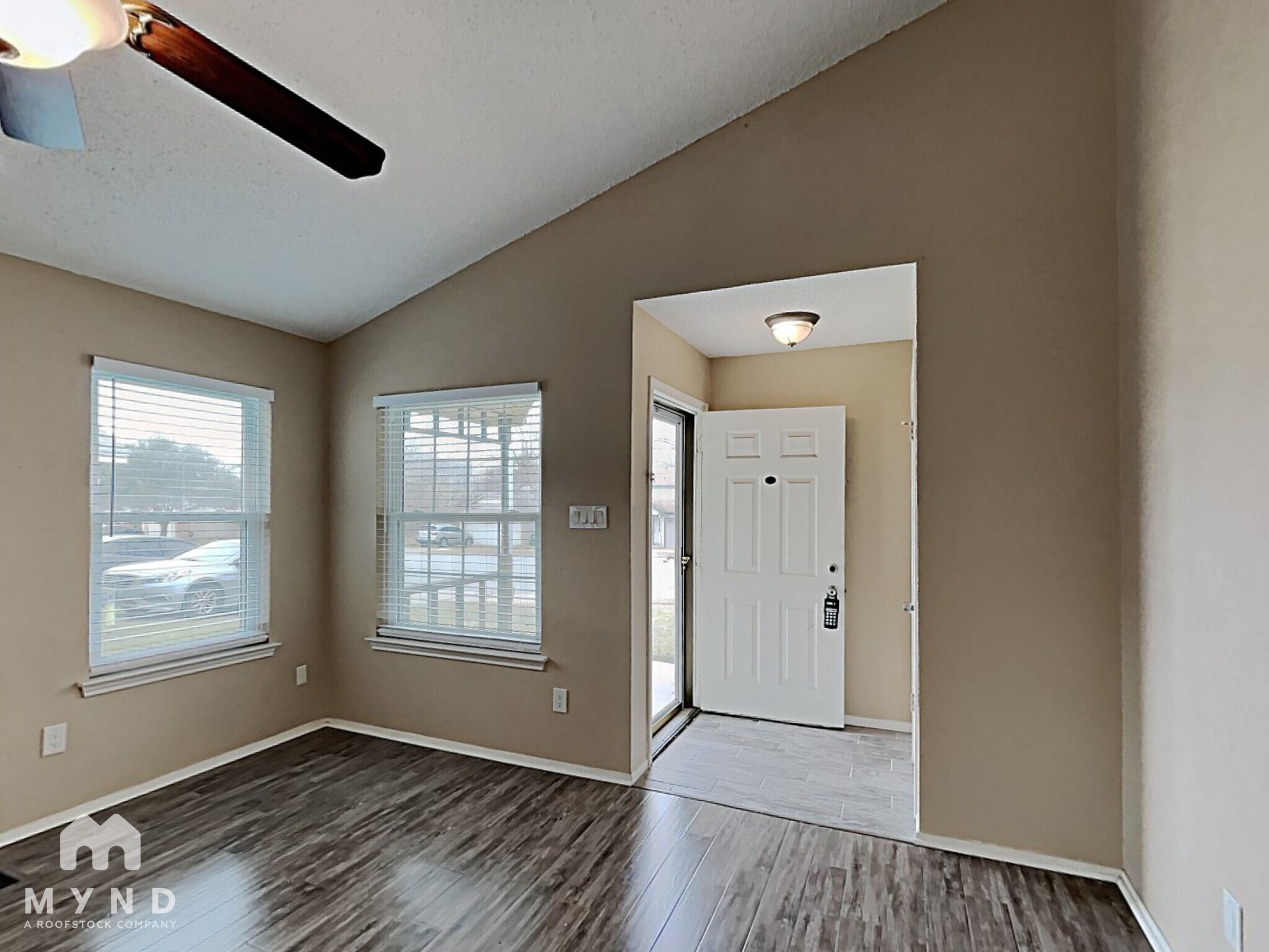 Building Photo - 12331 Tomanet Trail