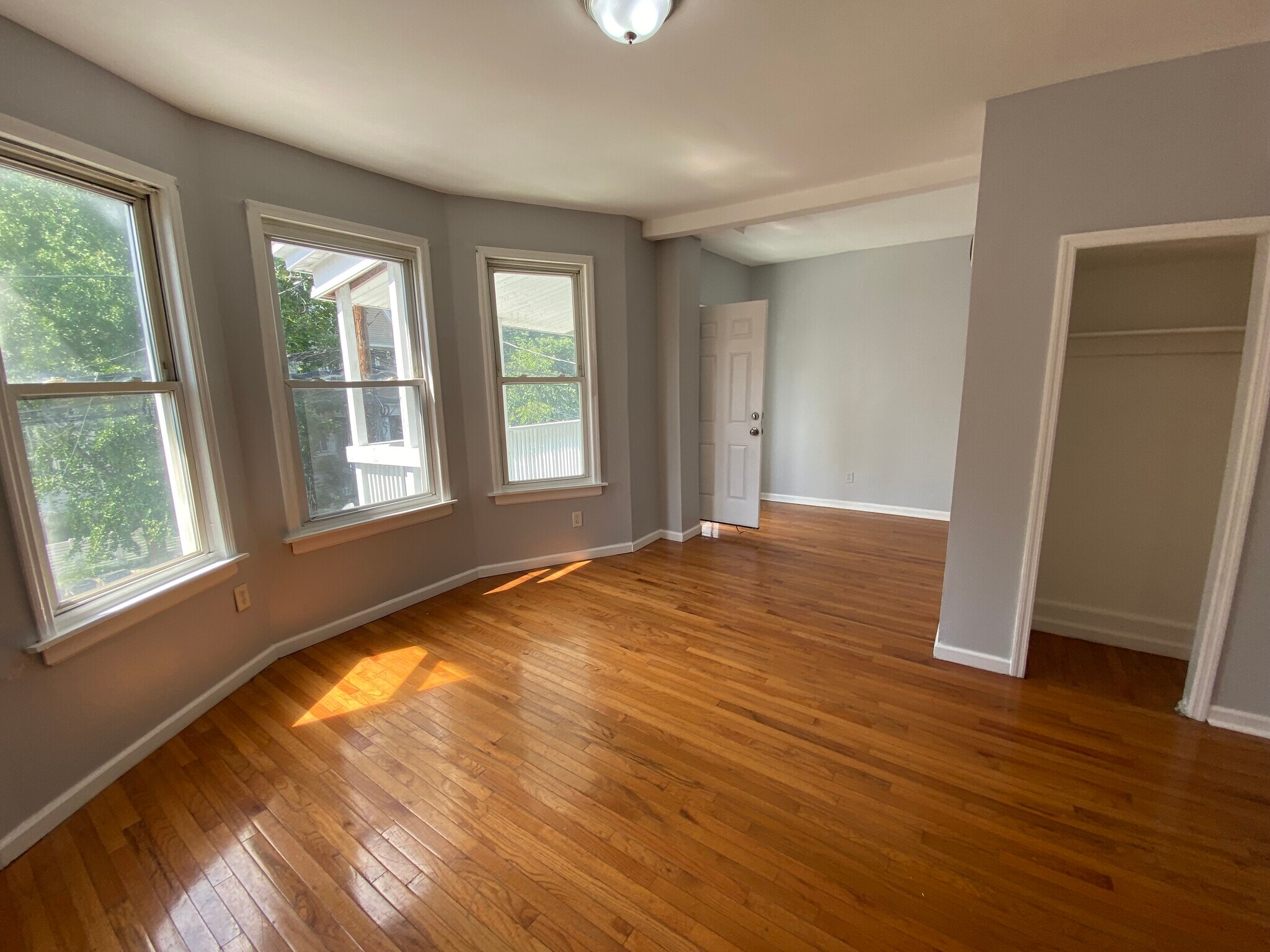 Building Photo - 168 Seymour Ave
