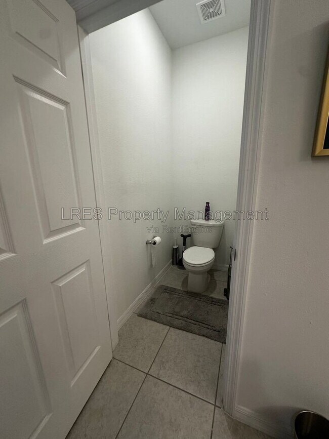 Building Photo - 3130 Amaranth St