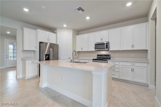 Building Photo - 17017 Pine Lily Ln