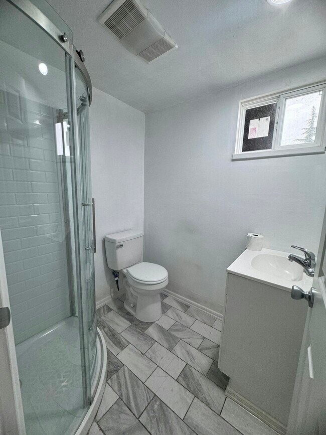 Building Photo - 3636 S 242nd St