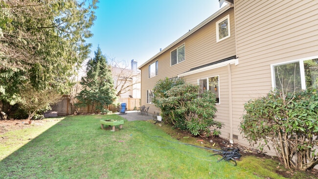 Building Photo - 23516 NE 22nd St