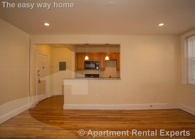 Building Photo - 136 Highland Ave