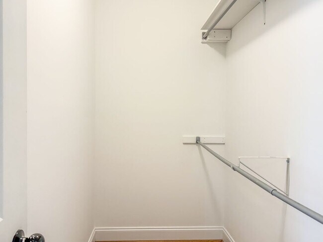 Building Photo - 1122 Emerald Ridge Dr