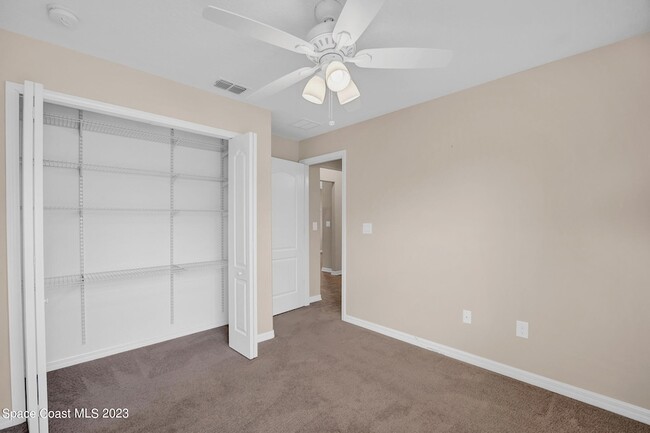 Building Photo - 3496 Bancroft Dr