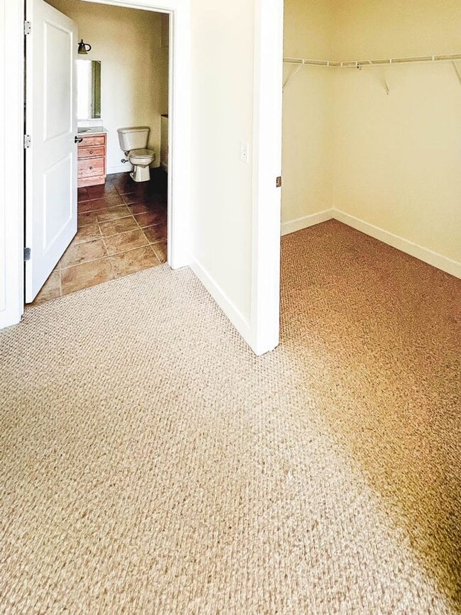 Building Photo - Eastwood Commons II Condo Association