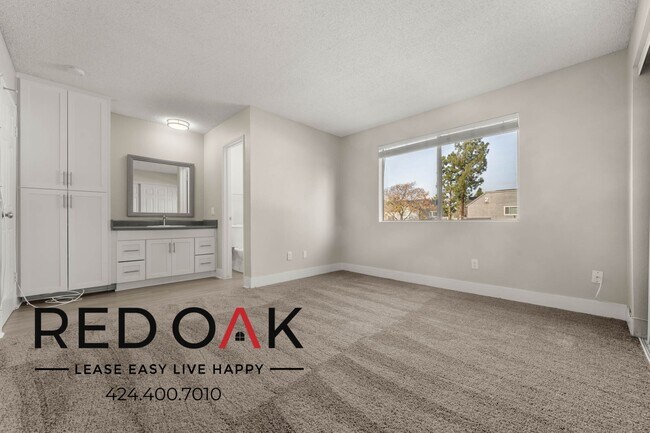 Building Photo - 13325 Heacock St