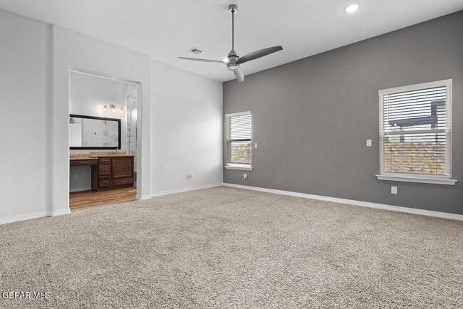 Building Photo - 13757 Villa Vista Ave