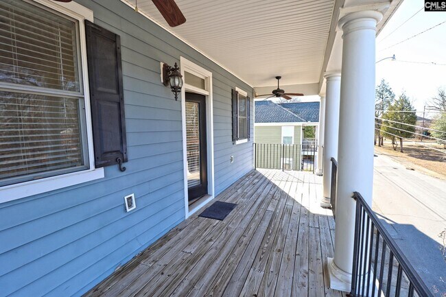 Building Photo - 1008 Woodrow St