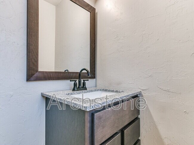 Building Photo - 401 NW 86th St
