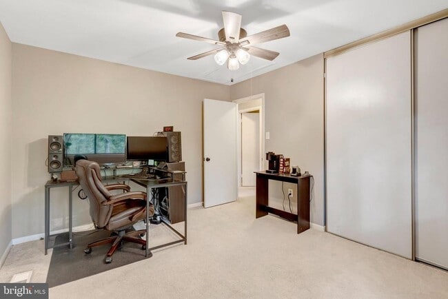Building Photo - 5602 Summer Oak Way